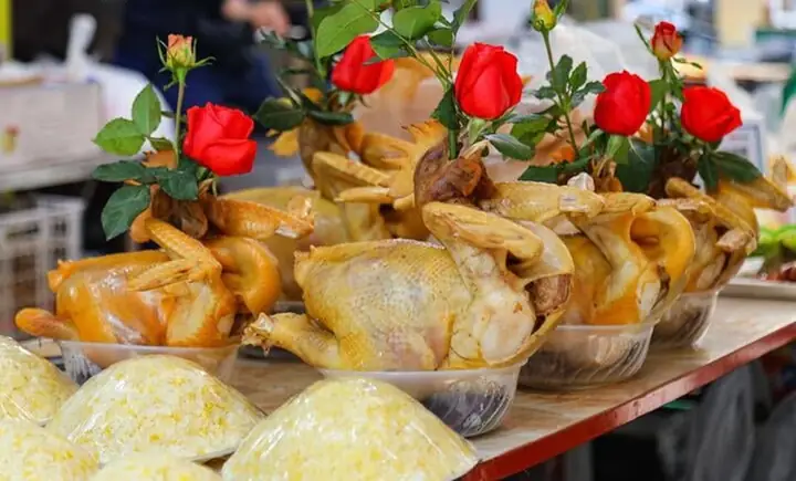 Chuyên Gia Lý Giải Vì Sao Phải Cúng Gà Trống Mà Không Cúng Gà Mái