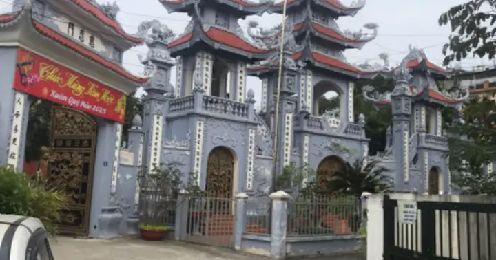 Sớ Cúng Gia Tiên: Khái Niệm, Ý Nghĩa, Mẫu Văn Khấn Chuẩn & Người Đọc