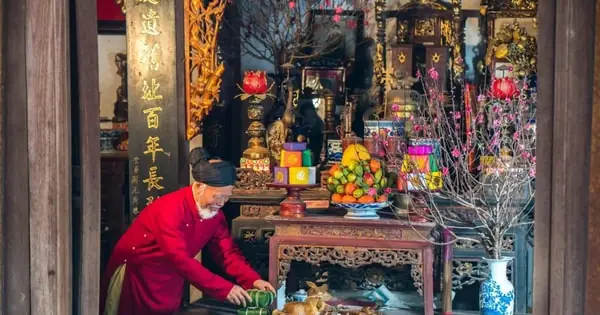 Văn Khấn Mùng 1 Tết Nguyên Đán Ất Tỵ 2025 Chuẩn Nhất