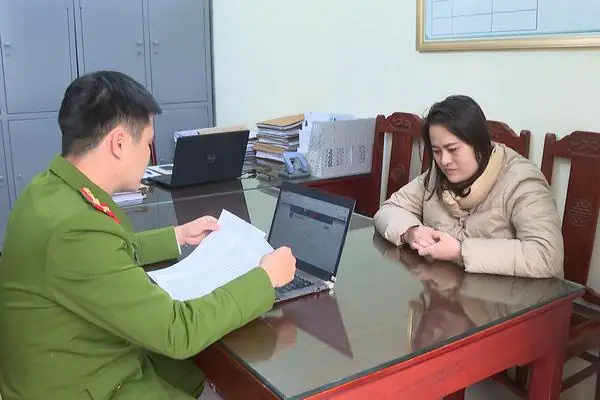 Thanh Hóa: Bắt Đối Tượng Lừa Hàng Tỷ Đồng Bằng Xem Bói, Giải Hạn