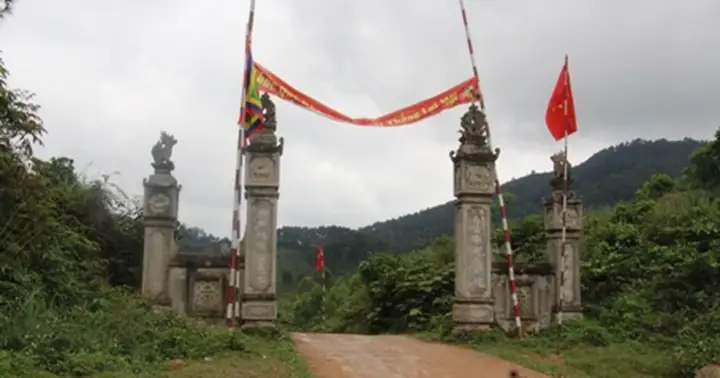 Lạ Lùng Dịch Vụ Giải Hạn "trả Nợ Đời" Ở Một Ngôi Đền | Báo Dân Trí