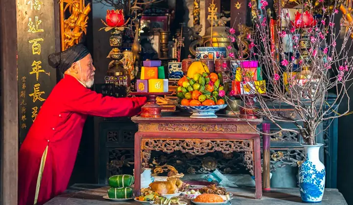 Cúng Giao Thừa: Ý Nghĩa Tâm Linh Sâu Sắc Và Những Điều Cần Biết Để Chuẩn Bị Cho Năm Mới