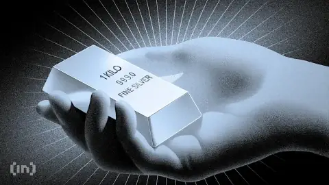 Cẩm Nang Văn Khấn Cúng Giao Thừa Năm 2025: Lễ Vật Và Bài Văn Chuẩn Nhất Cho Gia Chủ