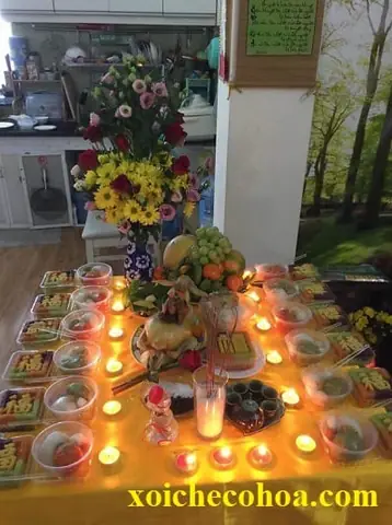 Cẩm Nang Chuẩn Bị Mâm Cúng Giao Thừa: Ý Nghĩa Và Cách Lựa Chọn Xôi Chè Đúng Điệu