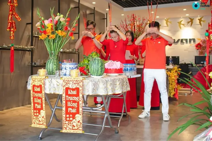 Cẩm Nang Toàn Tập Về Lễ Cúng Khai Trương Tiệm Tóc: Chuẩn Bị Và Nghi Thức Đúng Chuẩn