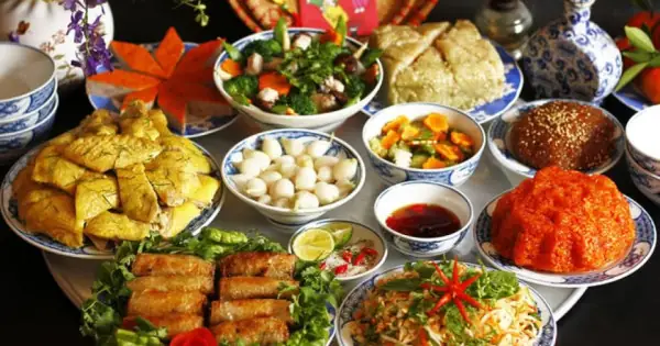 Cúng Mùng 9 Giờ Nào Tốt? Cẩm Nang Chọn Giờ Hoàng Đạo Cho Mọi Gia Đình