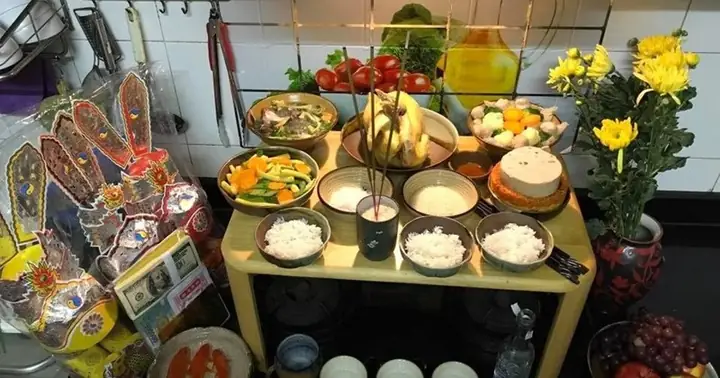 Cúng Ông Công Ông Táo Ngoài Trời Hay Trong Nhà: Đâu Mới Là Đúng?