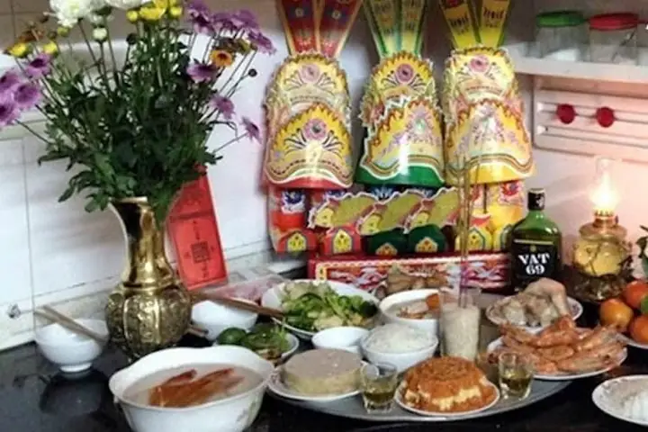 Mâm Cúng Ông Táo Đơn Giản Tại Nhà: Hướng Dẫn Đủ Lễ, Ấm Áp Gia Đình