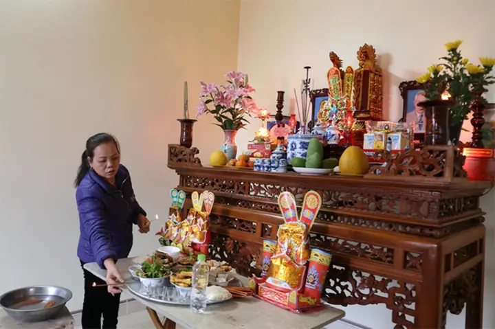 Cúng Ông Táo Đúng Cách: Cẩm Nang Chuẩn Xác Dân Gian Cho Ngày Tết Trọn Vẹn