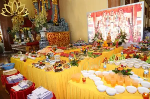 Cúng Phả Độ Gia Tiên: Cẩm Nang Chi Tiết Về Ý Nghĩa, Lễ Vật Và Nghi Thức