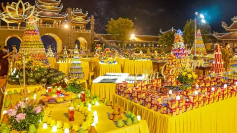 Cúng Phả Độ Gia Tiên: Cẩm Nang Chi Tiết Về Ý Nghĩa, Lễ Vật Và Nghi Thức