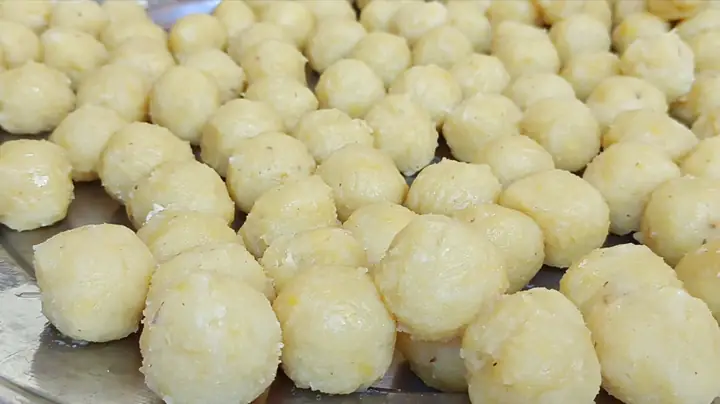 Cẩm Nang Chuẩn Bị Mâm Cúng Phật Rằm Tháng Giêng: Ý Nghĩa Và Các Bước Thực Hiện Chi Tiết