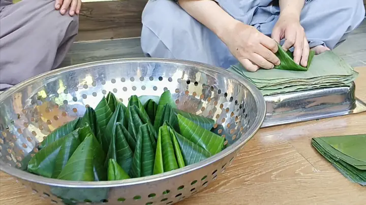 Cẩm Nang Chuẩn Bị Mâm Cúng Phật Rằm Tháng Giêng: Ý Nghĩa Và Các Bước Thực Hiện Chi Tiết