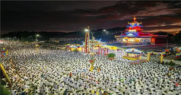 Tín Đồ Cả Nước Đổ Về Dự Đại Lễ 100 Năm Hội Yến Diêu Trì Cung Tại ...