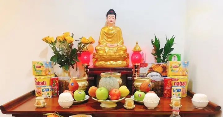 Cúng Rằm Tháng 7: Giải Đáp Thắc Mắc Nên Làm Trước Hay Vào Đúng Ngày 15?