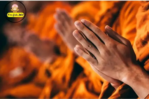 Bai Van Khan Sam Hoi Gia Tien