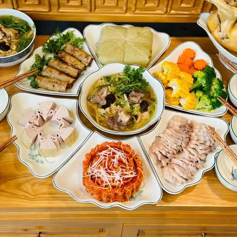 Cẩm Nang Chuẩn Bị Mâm Cỗ Cúng Sáng Mùng 1 Tết Trọn Vẹn Ý Nghĩa