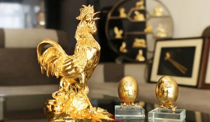 Ý Nghĩa Phong Thủy Và Những Điều Bạn Cần Biết Về Gà Phong Thủy