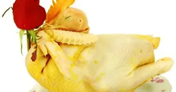 Gà Cúng Giao Thừa Và Cúng Gia Tiên Quay Đầu Ra Hay Vào?