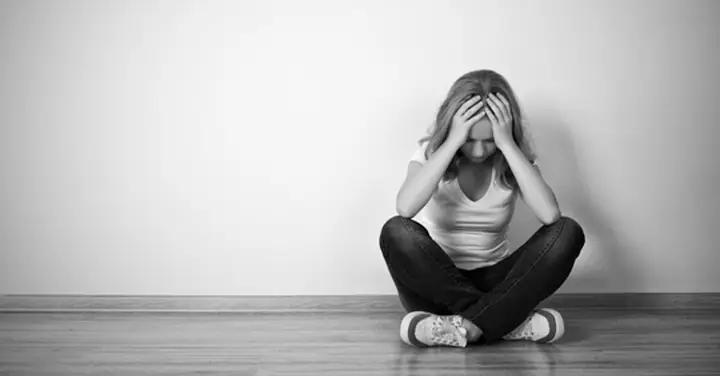 Vì Sao Bị Rối Loạn Lo Âu Sợ Hãi Kéo Dài? | Vinmec