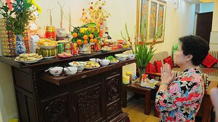 Ý Nghĩa Và Các Bước Chuẩn Bị Mâm Cúng Tất Mùng 4 Tết Đơn Giản, Trọn Vẹn