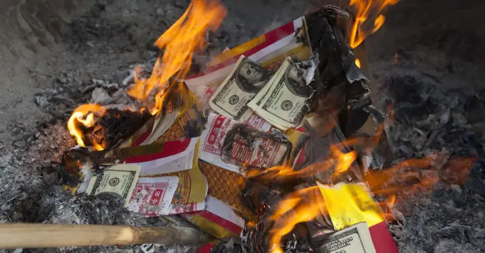 Cúng Tất Niên Có Hóa Vàng Không? Cẩm Nang Hướng Dẫn Chi Tiết Và Chuẩn Xác