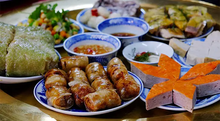 Mâm Cúng Tất Niên Các Vùng Miền Cần Có Gì, Bày Lễ Khấn Ra Sao ...