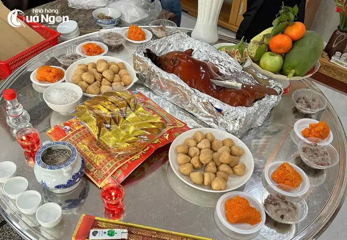 Cúng Thần Tài Bằng Thịt Quay: Cần Lưu Ý Gì Để Rước Lộc Vào Nhà?