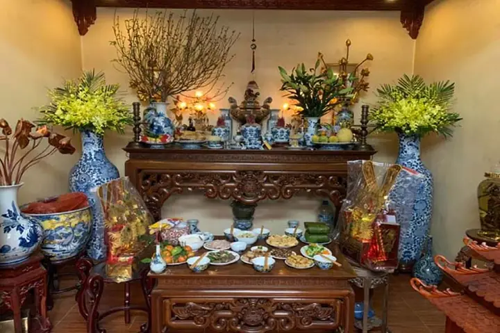Những Nguyên Tắc Cấm Kỵ Khi Lập Bàn Thờ Thần Tài Và Gia Tiên Mà Gia Chủ Cần Nhớ