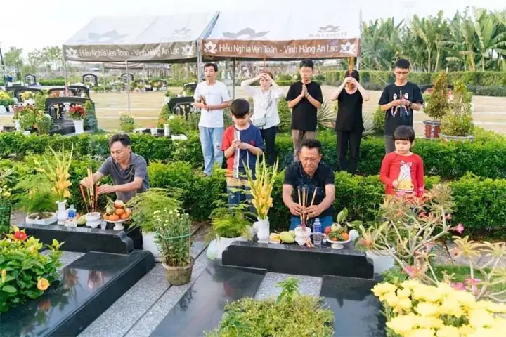 Cúng Thanh Minh Trước Có Được Không? Lễ Vật Và Nghi Thức Chuẩn Nhất 2026