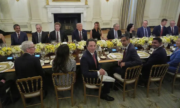 Ông Trump Ăn Tối Cùng Các Ceo Công Nghệ Hàng Đầu Mỹ - Báo ...