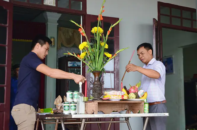 Lễ Giỗ Tổ Thợ Nề - Báo Quảng Bình Điện Tử