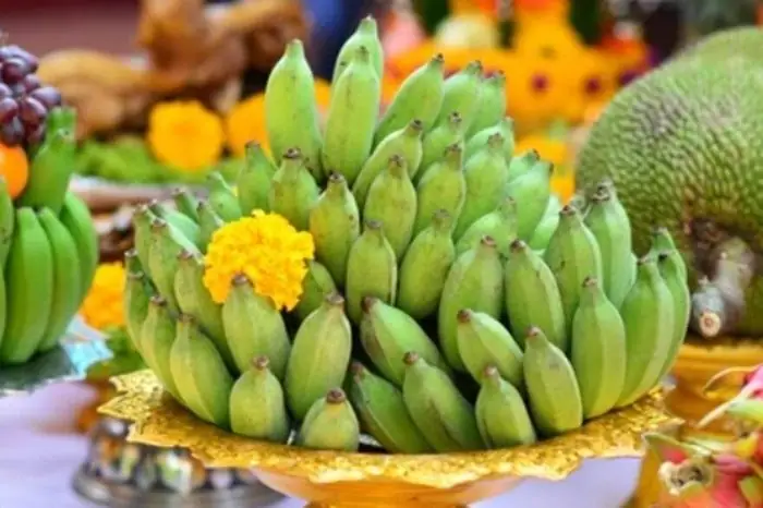 Tại Sao Nhiều Người Cho Rằng Không Nên Ghép 2 Nải Chuối Để Thắp ...