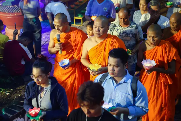 Lễ Cúng Trăng Ok Om Bok Trong Ngôi Chùa Khmer Ở Tp Hcm - Báo ...