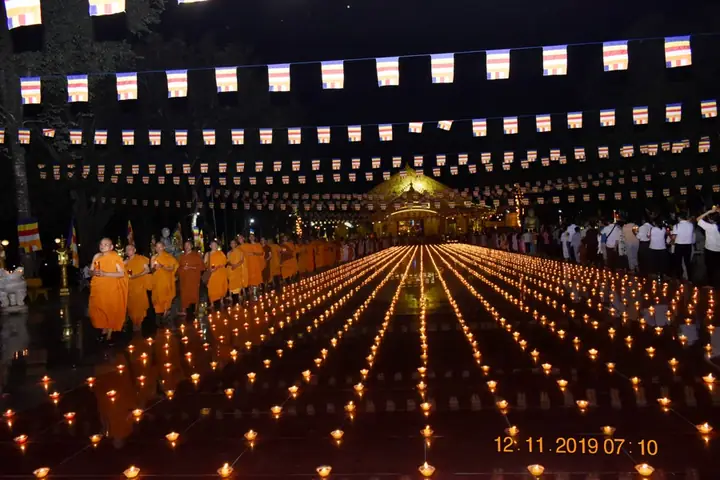 Đại Lễ Cúng Đèn Tại Thiền Viện Phước Sơn: Những Gì Bạn Cần Biết