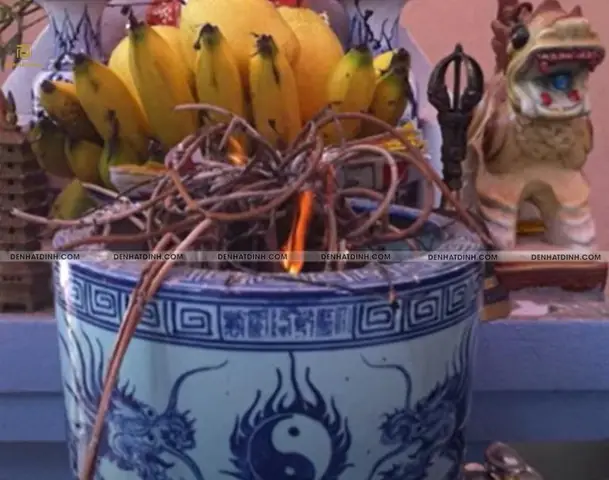 Bát Hương Bốc Cháy Là Điềm Tốt Hay Xấu? Con Số Tương Ứng