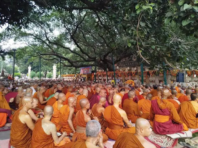 Ấn Độ: Đại Lễ Dâng Y Kathina Đến Tăng Đoàn Thabarwa Và Cúng ...