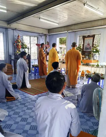 Dâng Sao Giải Hạn, Cầu An: Sao Nỡ Ép Buộc Tiền Cúng?