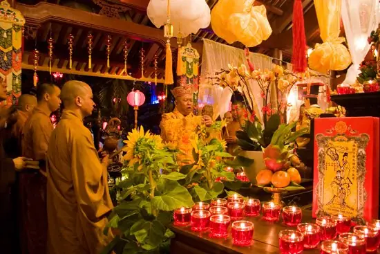 Cần Thực Hiện Nghi Lễ Cúng Giải Hạn Hoặc Nghinh Đón Sao Chiếu Mệnh Trong Năm Để Mọi Việc Được