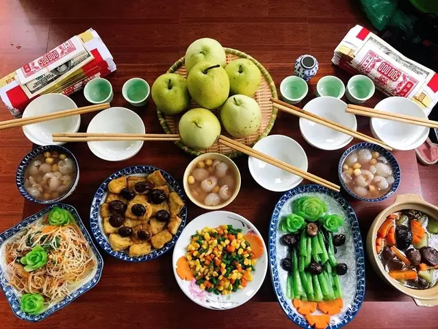 Lễ Vật Cúng Rằm Tháng 7 Gia Tiên: Danh Sách & Cách Chuẩn B ...