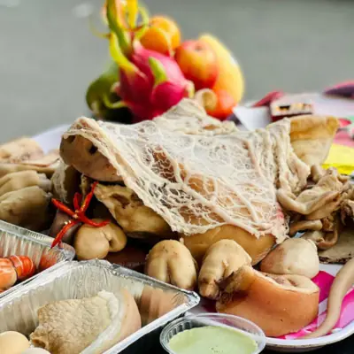 Top 10+ Ý Tưởng Trang Trí Mâm Cúng Heo Quay Tất Niên Đẹp, Đúng Chuẩn Phong Thủy