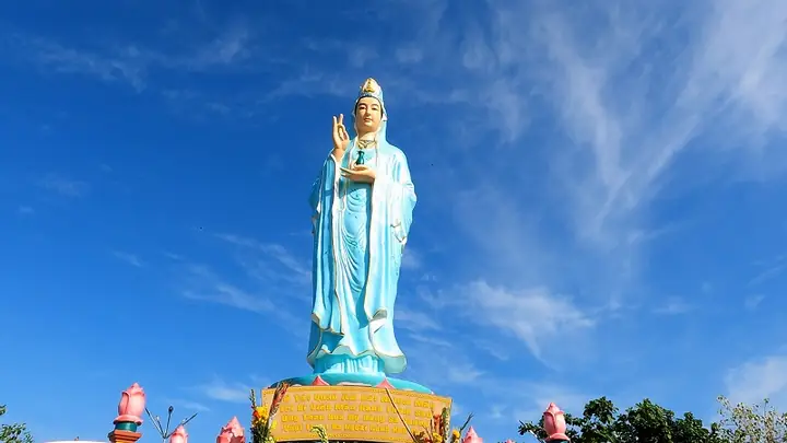 Đem Những Gì Cúng Mẫu Nam Hải: Giải Mã Ý Nghĩa Và Các Lễ Vật Cần Thiết