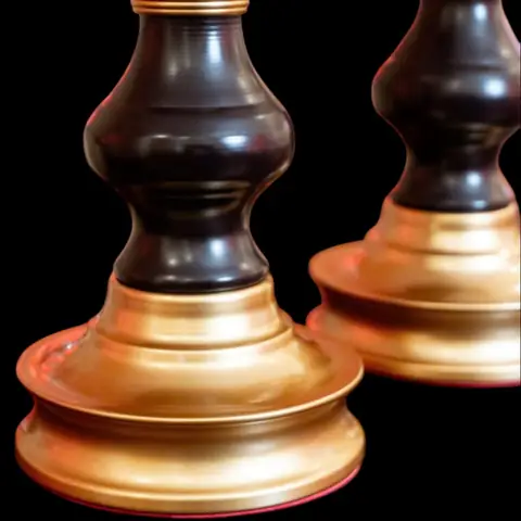 Top 5 Đèn Điện Thờ Cúng Tốt Nhất: Review Chi Tiết & Lời Khuyên Chân Thành