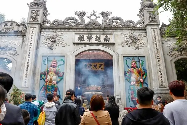 Đền Hùng Thờ Cúng Những Ai? Nguồn Gốc Và Ý Nghĩa Thiêng Liêng