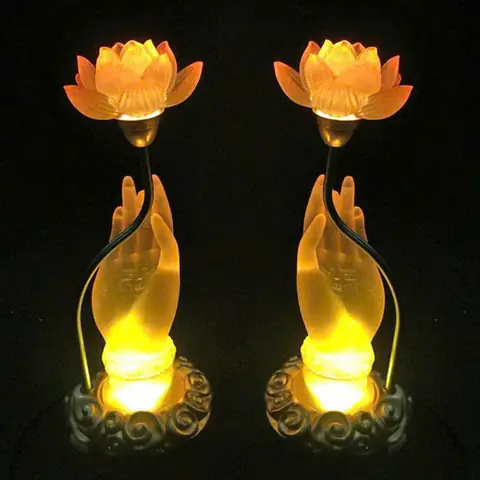 Đèn Lưu Ly Cúng Phật: Đánh Giá Chi Tiết 7 Mẫu Nến Thờ Được Ưa Chuộng Nhất