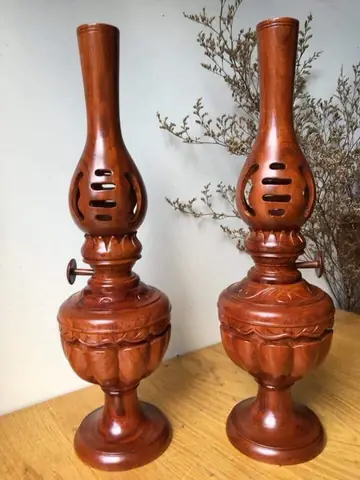 Top 5 Loại Đèn Thờ Cúng Bằng Gỗ Tốt Nhất Hiện Nay & Cách Lựa Chọn Phù Hợp