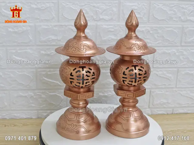 Đánh Giá Chi Tiết Đèn Thờ Cúng Bằng Đồng Đỏ Cao Cấp: Có Thực Sự Đáng Để Đầu Tư?