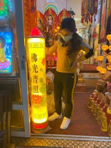 Top Đèn Thờ Cúng Tốt Nhất: Review Chi Tiết & Kinh Nghiệm Chọn Mua