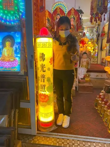 Top Đèn Thờ Cúng Tốt Nhất: Review Chi Tiết & Kinh Nghiệm Chọn Mua