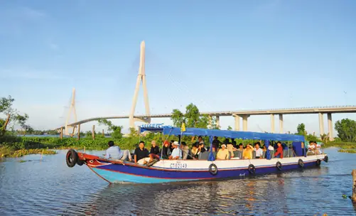 Đồ Lễ Cúng Đi Ghe: Danh Sách Chi Tiết & Những Kiến Thức Cần Biết